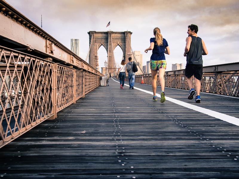 scarpe per camminare e correre