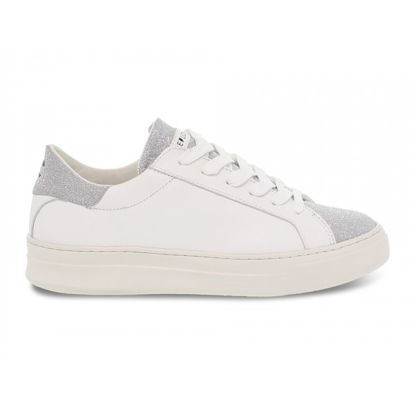 Sneakers Crime London SONIK LOW CUT in pelle e glitter bianco e argento