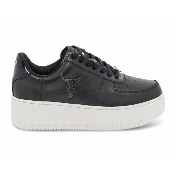 Sneakers Windsor Smith RICH BLACK GLITTER PATENT in pelle e vernice nero e bianco Donna Sneakers