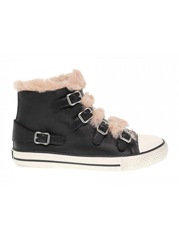 Ash valko top