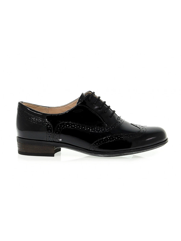Clarks dorset limit sales