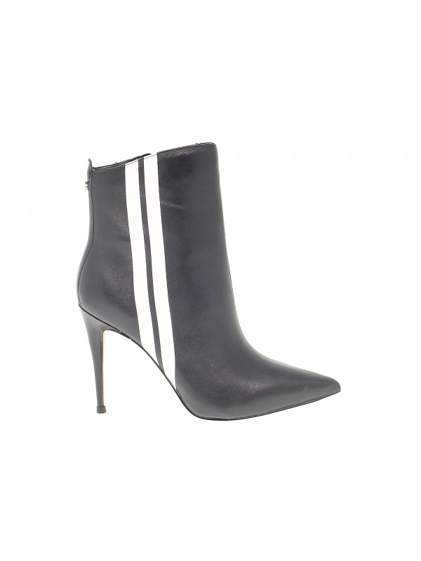 Ankle boot Guess in leather