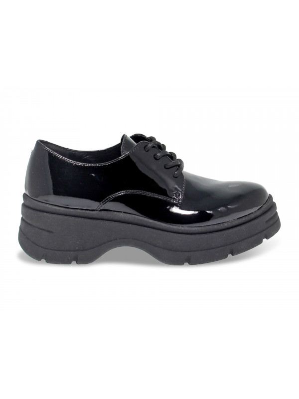 Flat shoe Janet Sport in black paint