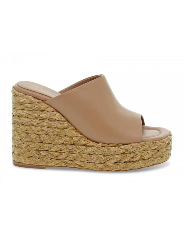 Wedge Paloma Barcelò TERA NAPA SILK NOCCIOLA in hazelnut tassel