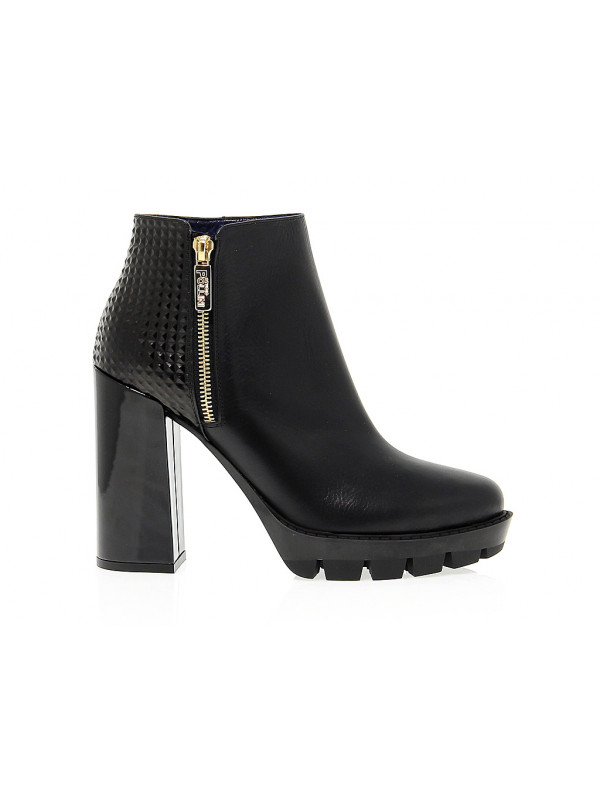 Ankle boot Pollini in leather