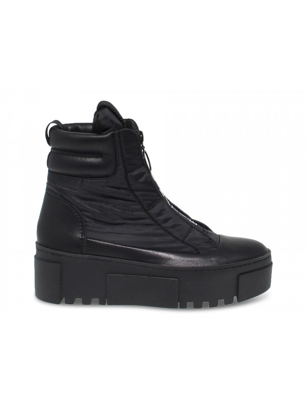 Low boot Vic Matie in black leather