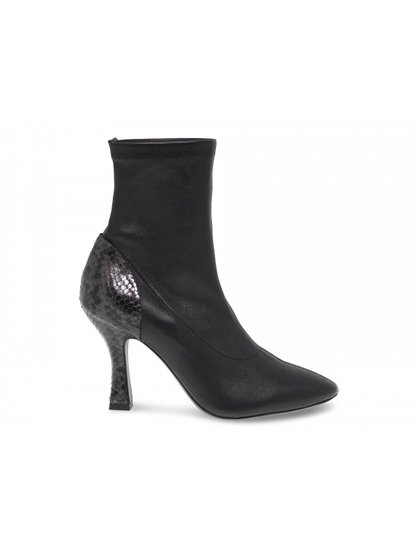 Ankle boot Vic Matie in black leather