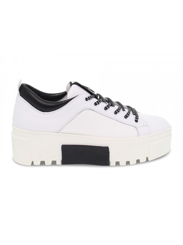 Sneakers Vic Matie in white leather