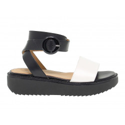 Flat sandal Janet Sport in leather