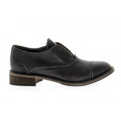 Flat shoe San Crispino in leather