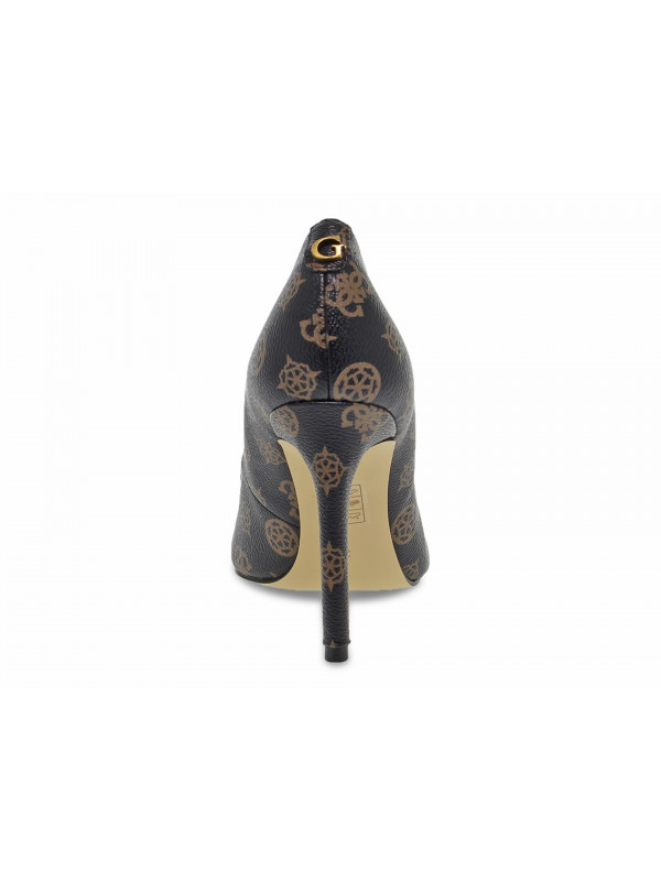 Guess best sale bennie pump