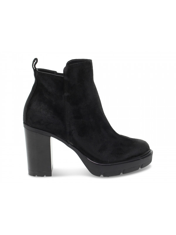 Bottines Janet Sport en chamois noir