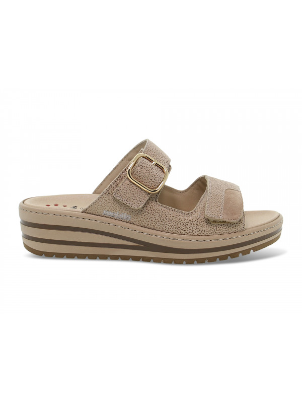 Sandales plates Mephisto - sable