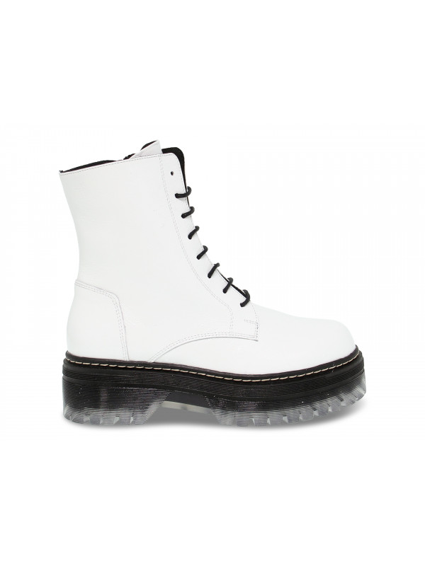 Boots Tosca Blu GENNA en peinture blanc