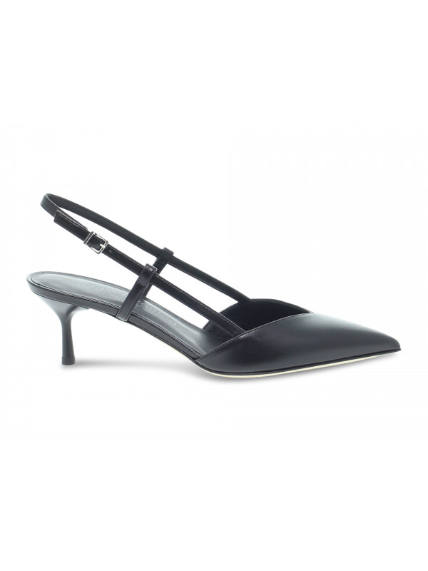 Zapato de salón Sergio Levantesi de napa negro
