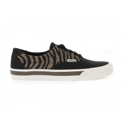 Zapato con cordones Guess 