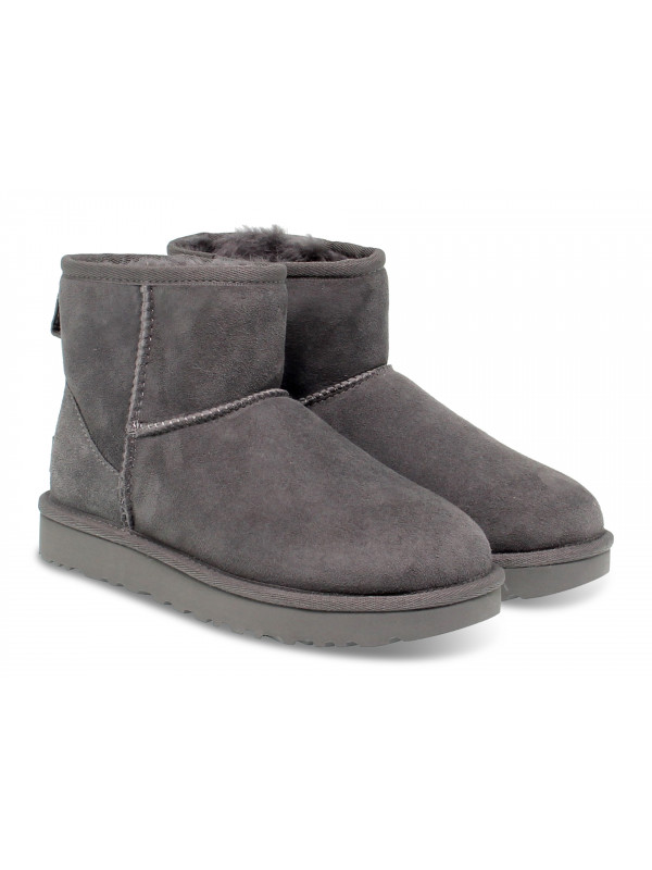 Botin tobillero UGG Australia MINI CLASSIC II GREY de gamuza gris - Guidi  Calzature - Nueva Colección Primavera y Verano 2022 - Guidi Calzature