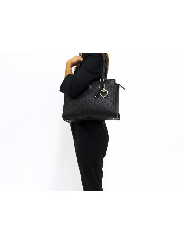 Guess lyra bag 2025